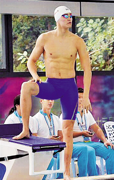 孫楊破學(xué)生運動會紀(jì)錄 認(rèn)真如同在比奧運會